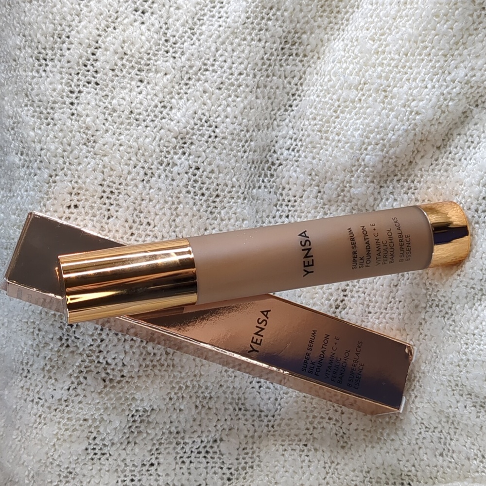 Yensa Super Serum Silk Foundation in Deep Golden, 30ml/1.0fl oz